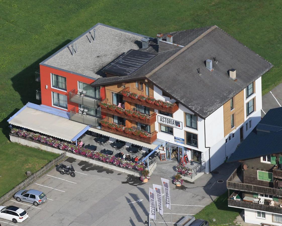 Hotel Astoria Ulrichen Exterior photo
